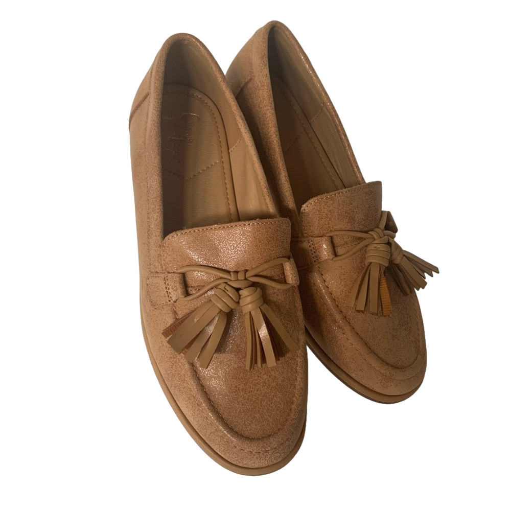 🆕 Crown Vintage Leather Loafers Slip-on Classic Flats Tassel Tie Beige Size 7.5